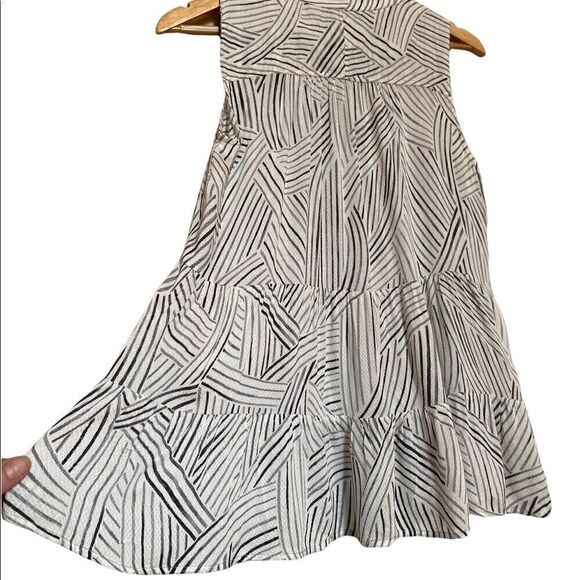 Anthropologie Floreat Lace Up Tank 4P - Picture 5 of 6